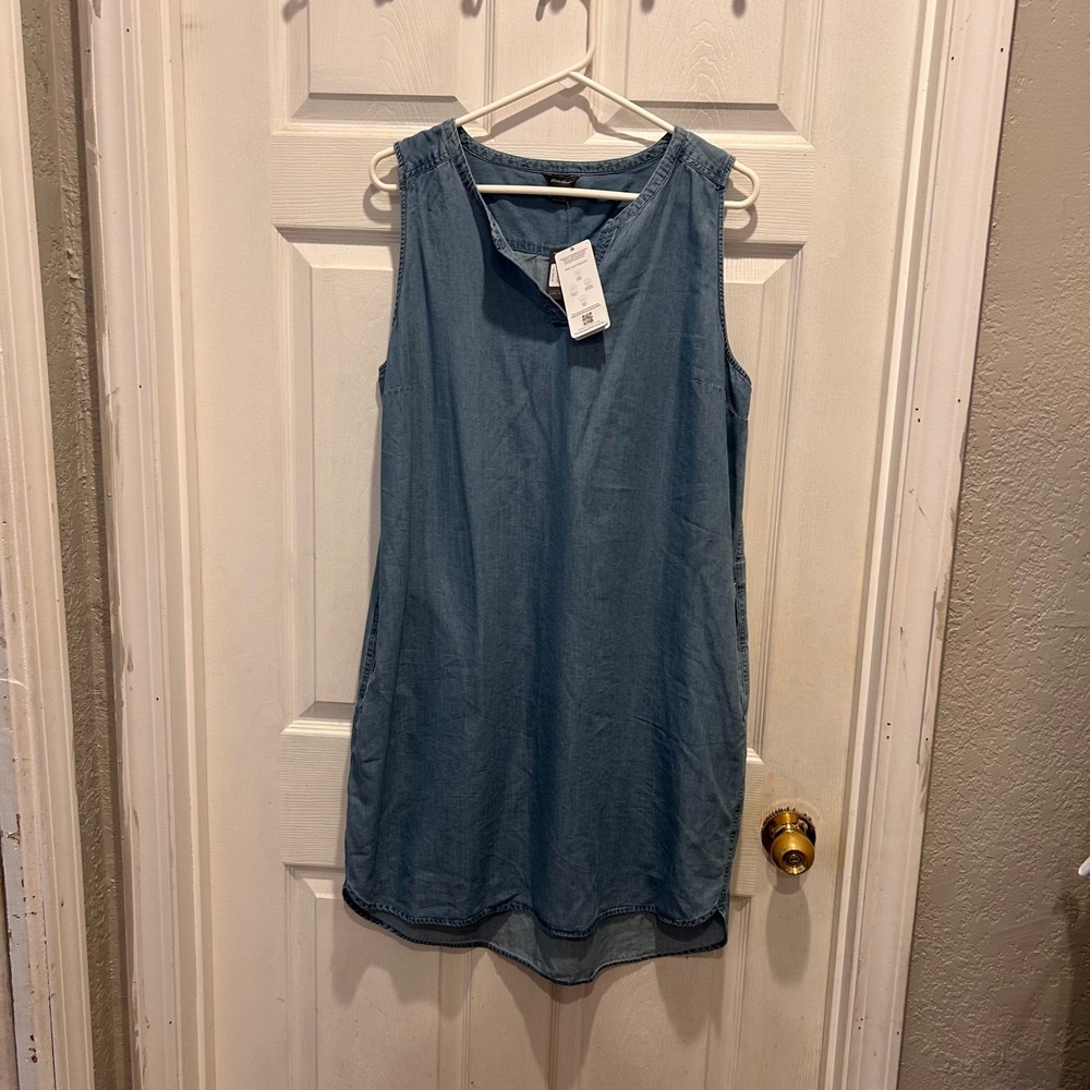 Eddie Bauer Halcyon Shirred Dress Womens L Blue Cotton Tencel Sleeveless Pockets
